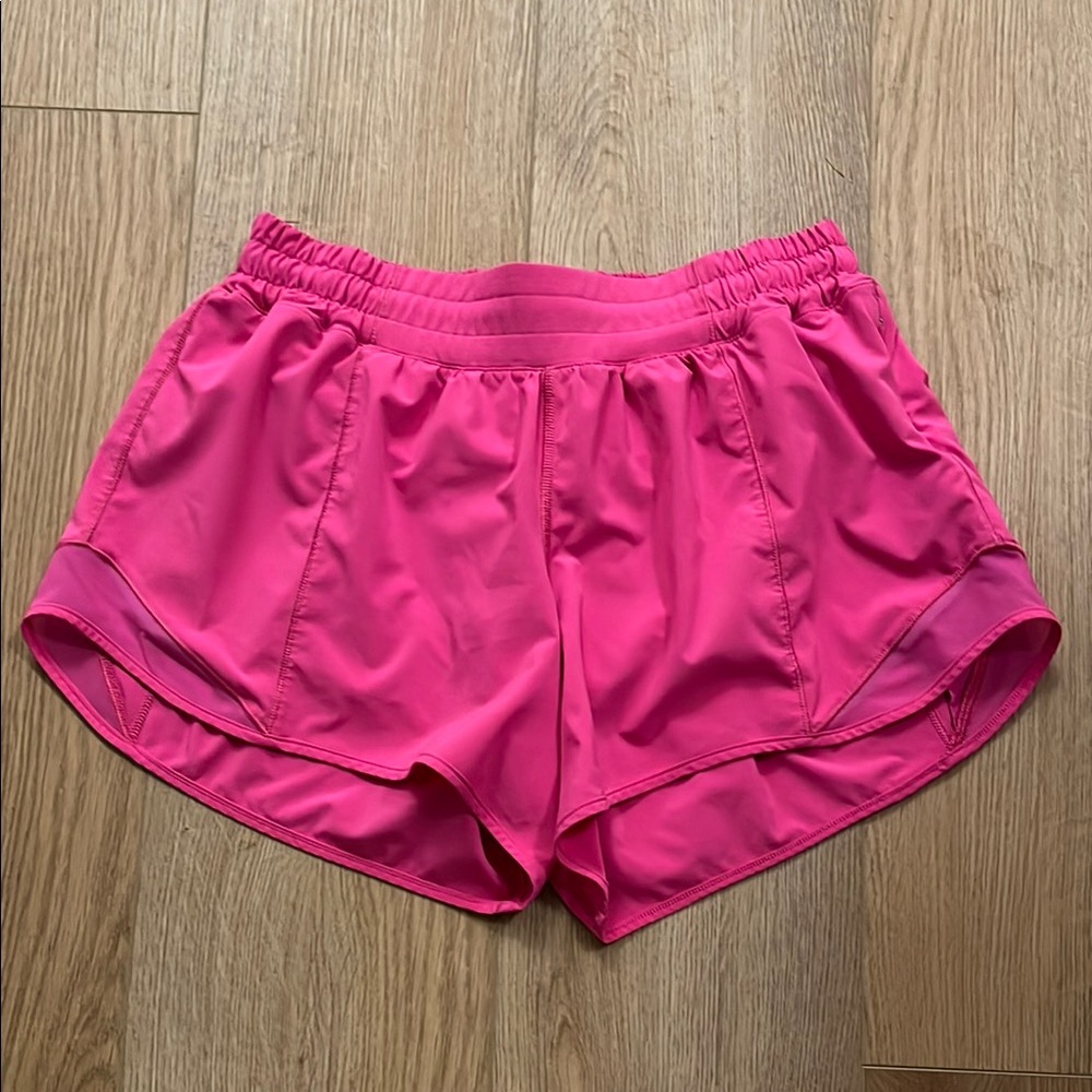 Sonic pink 4” hotty hot shorts